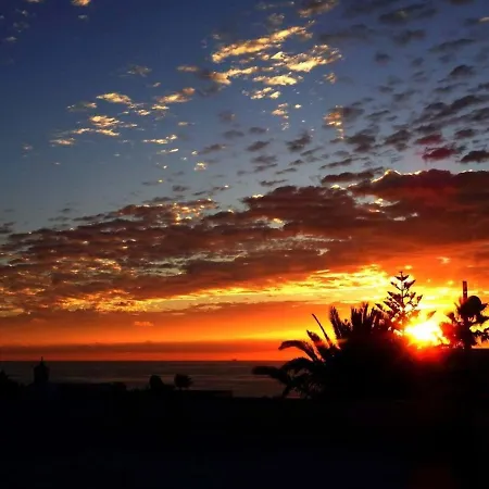 Βίλα 3-Bed Villa In Playa Blanca With Heated Pool *